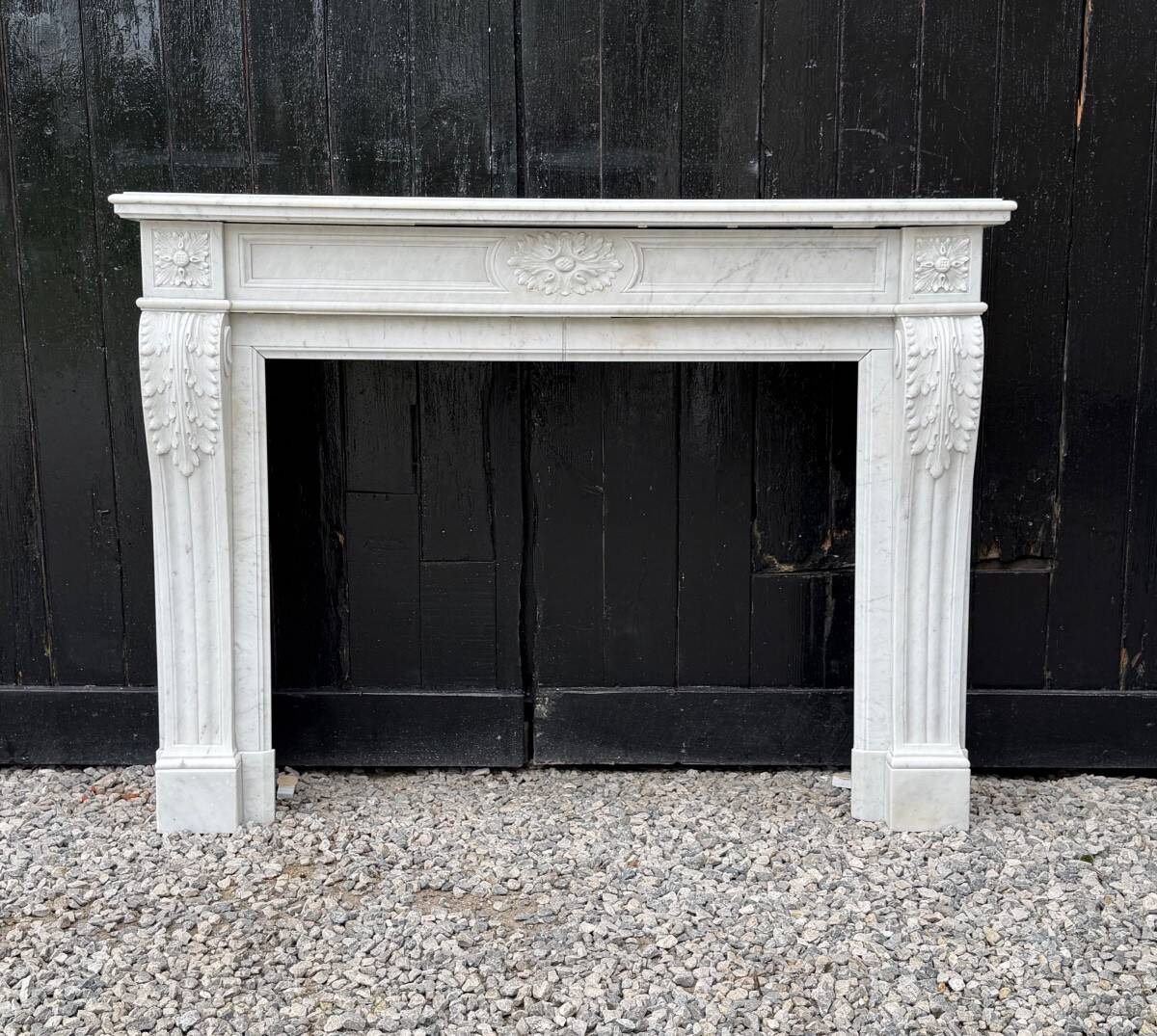 Louis XVI style fireplace in Carrara marble, circa 1880.