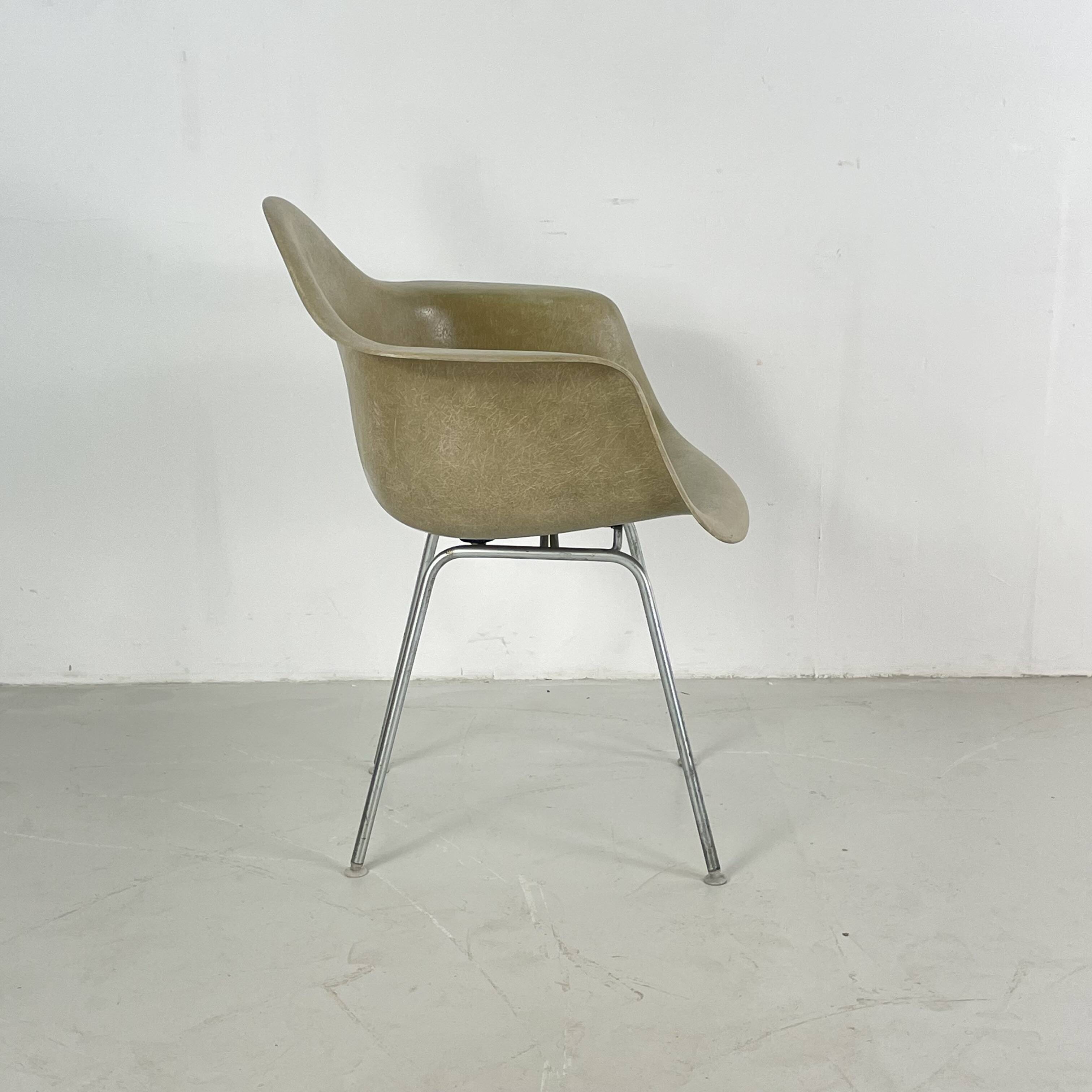 Eames Herman Miller DAX fibreglass chair in seafoam green