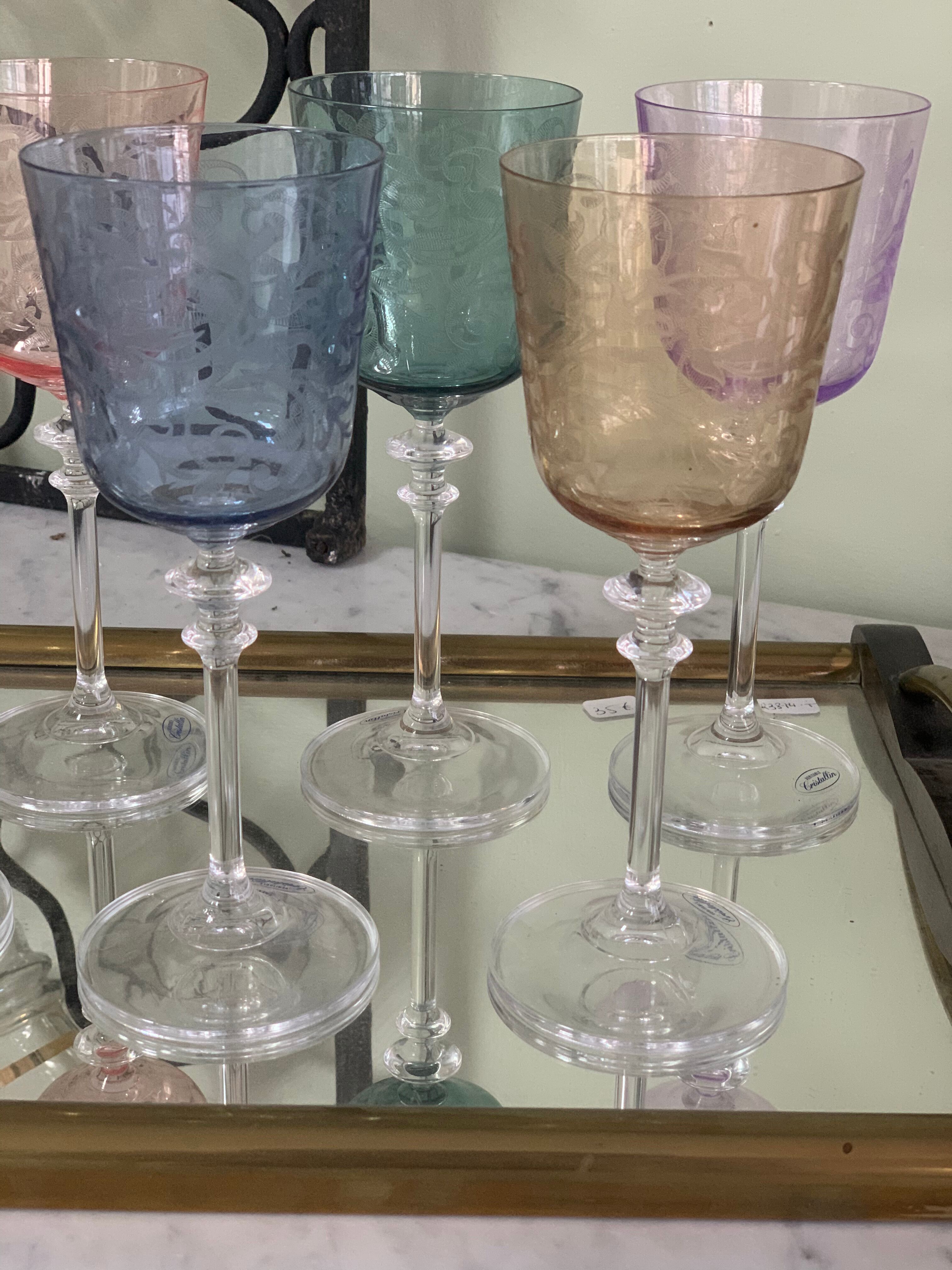 6 colored wine glasses, engraved crystalline
