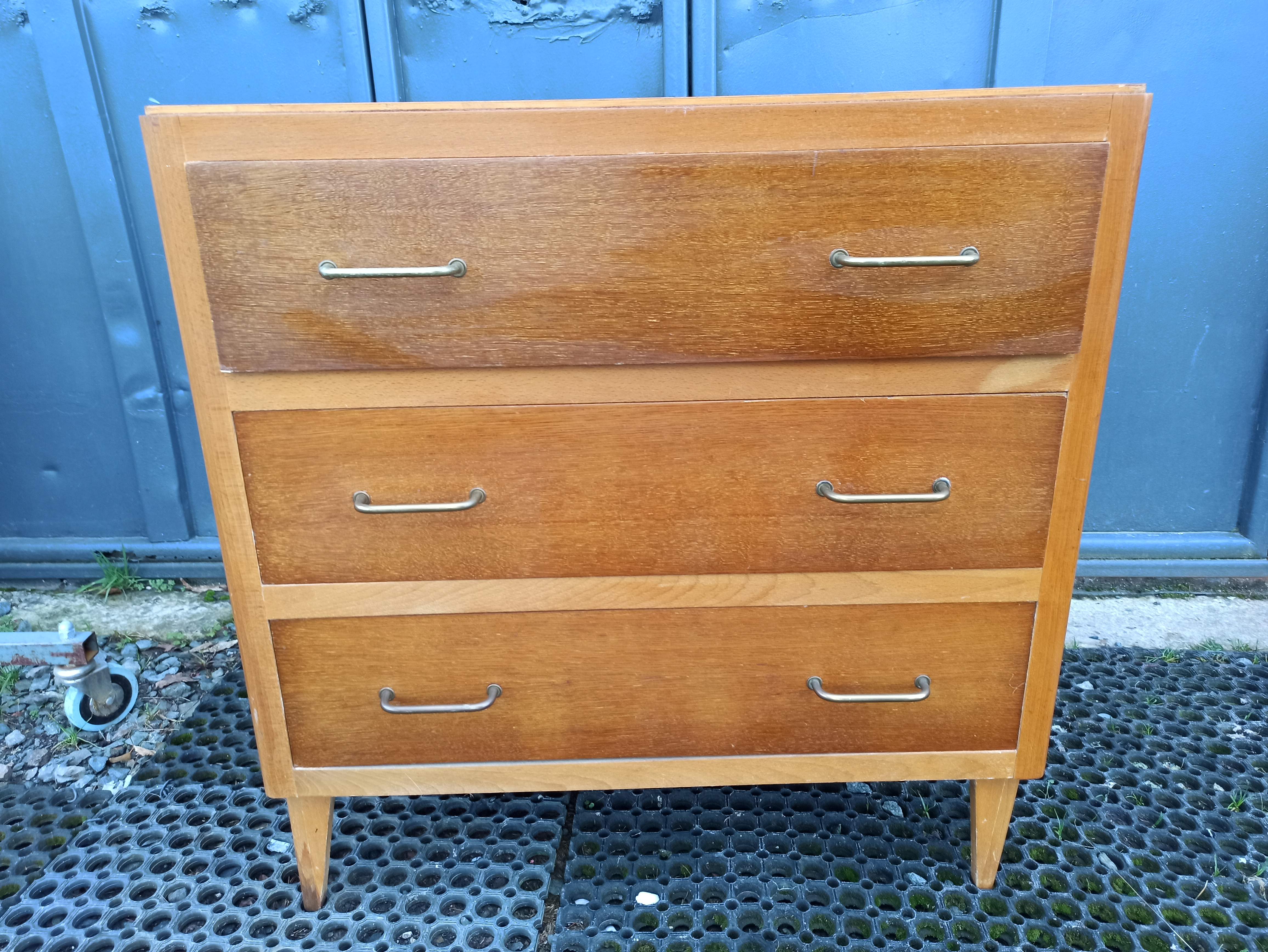 Commode des années 50/60 - 3 tiroirs