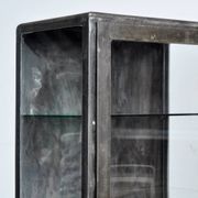 Cabinet de médecine en fer poli, années 1920