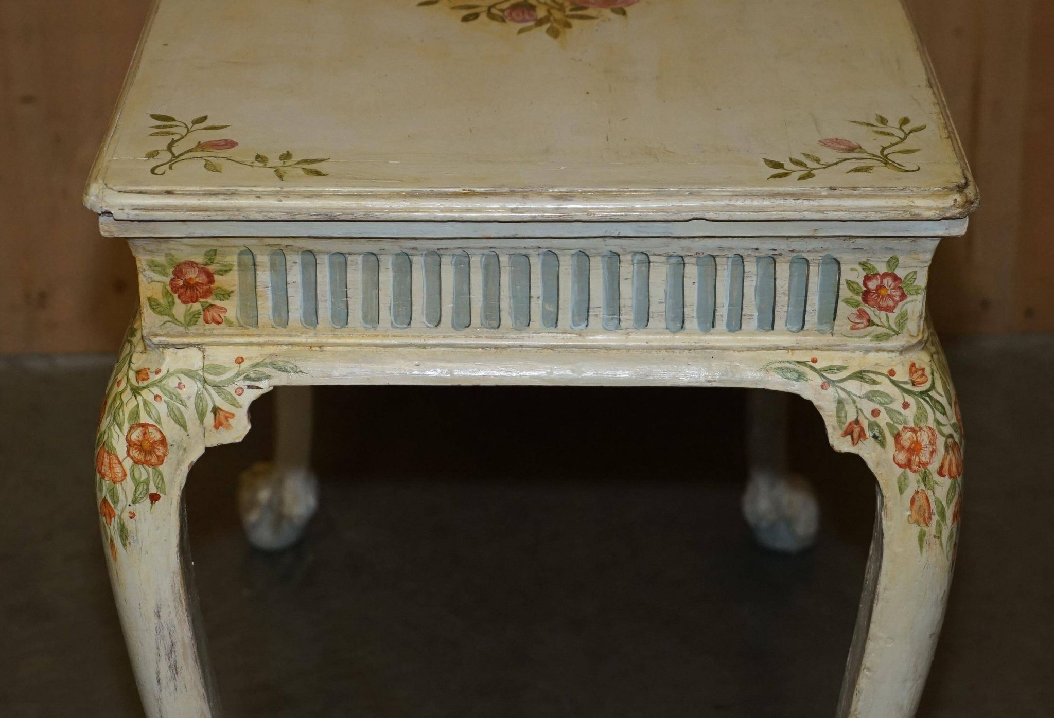 Bureau style géorgien victorien peint à la main circa 1860