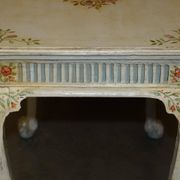 Bureau style géorgien victorien peint à la main circa 1860