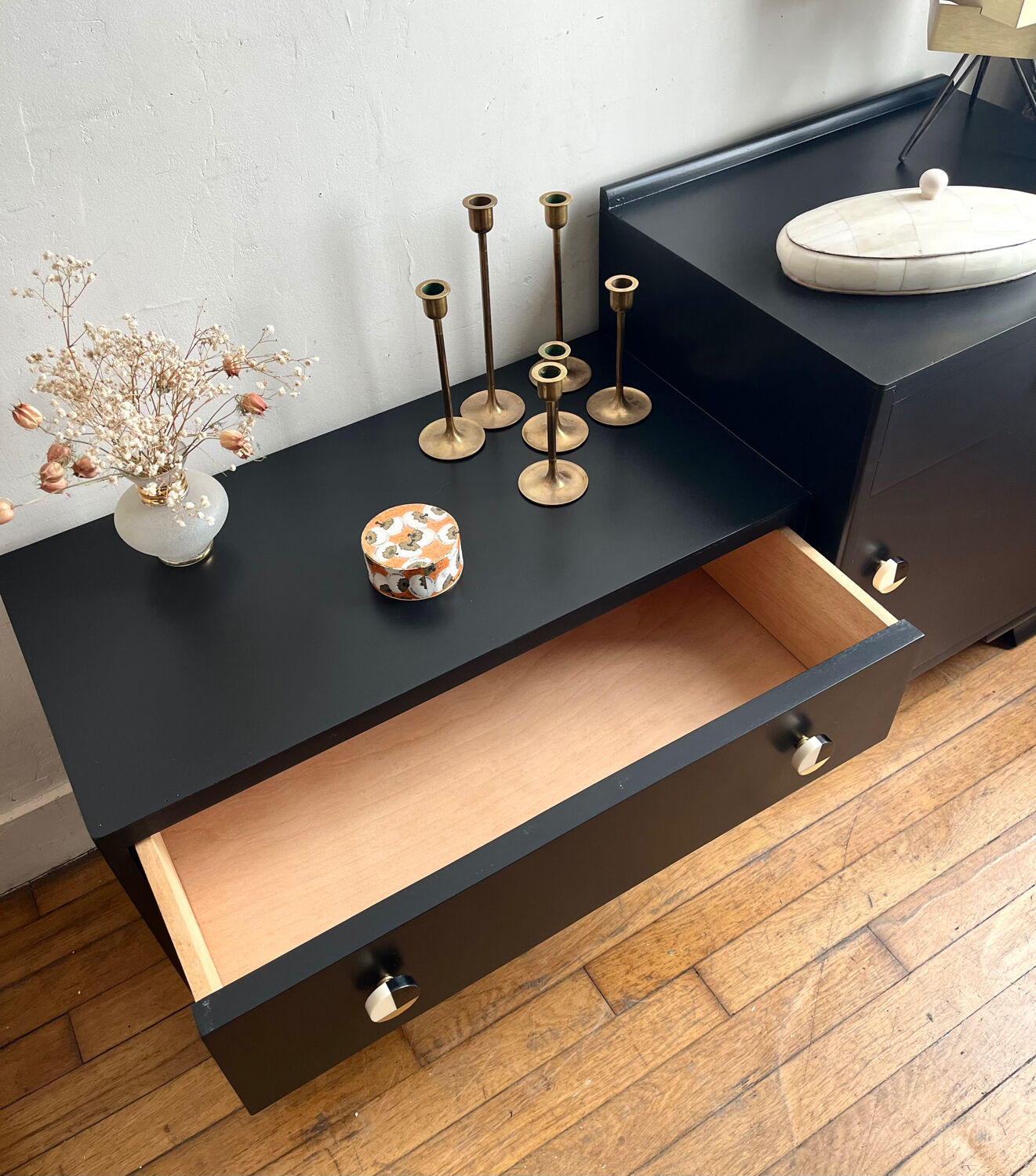 Asymmetrical entrance furniture