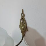 Vintage art deco wall lamp in glass and brass