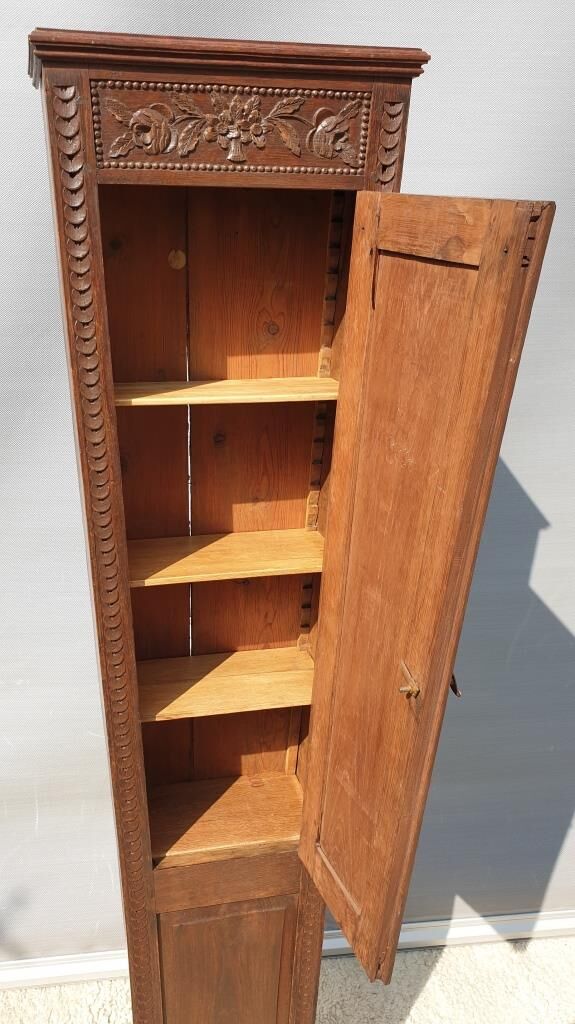 Nineteenth century clock library trapeze shape