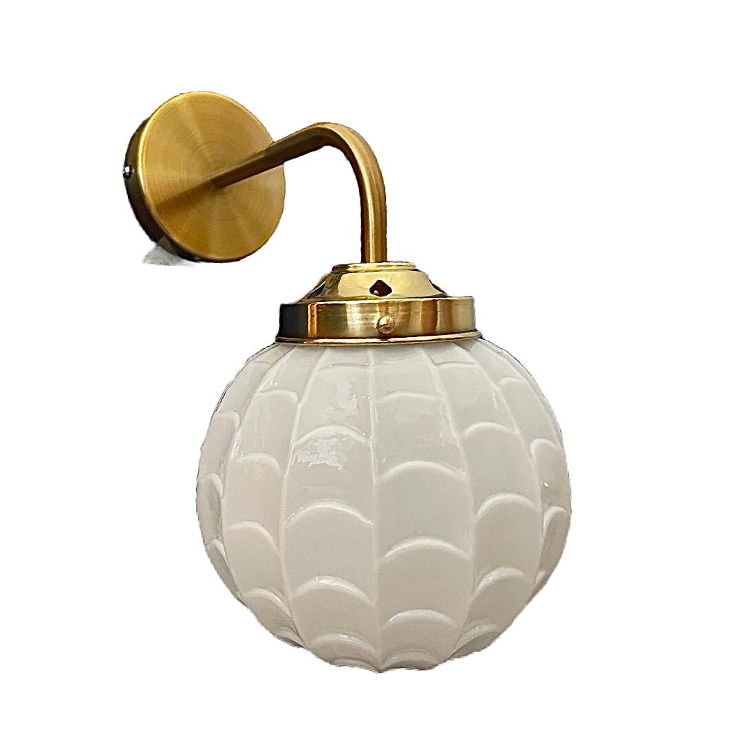 Art deco wall lamp