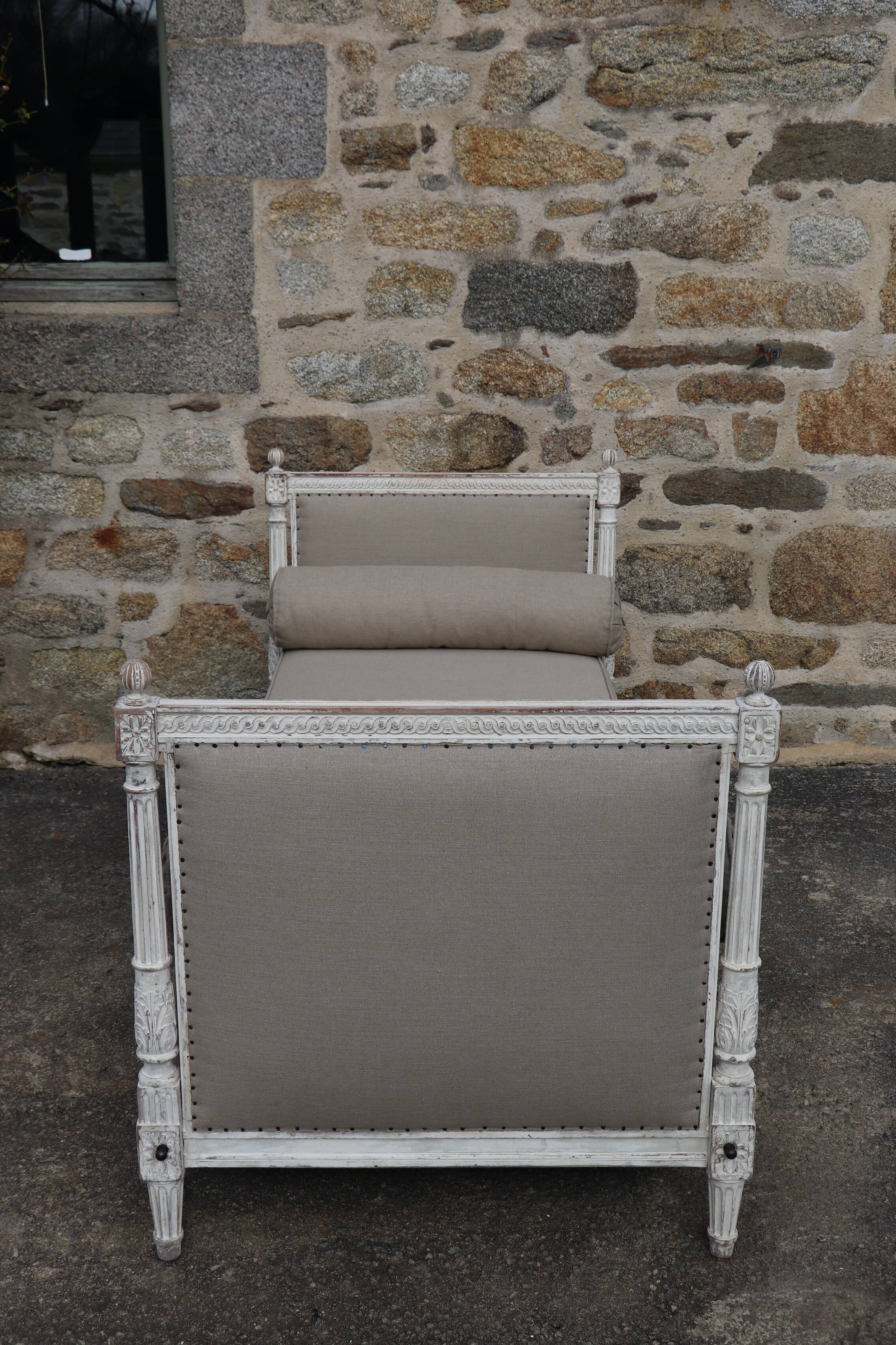 Daybed - Louis XVI style bench, reupholstered in linen