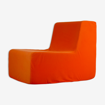 Fauteuil "space age" mousse et jersey orange. Circa 1970