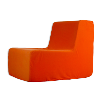 Armchair "space age" foam and orange jersey. Circa 1970