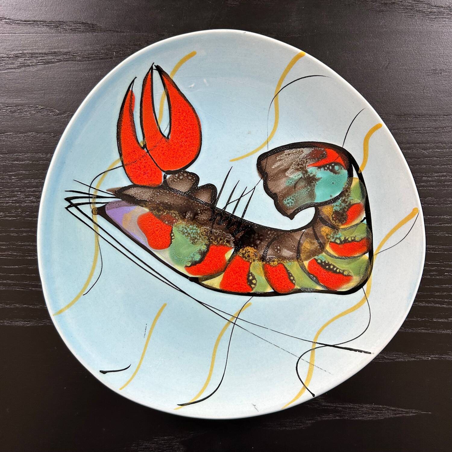 50's dish with lobster decor