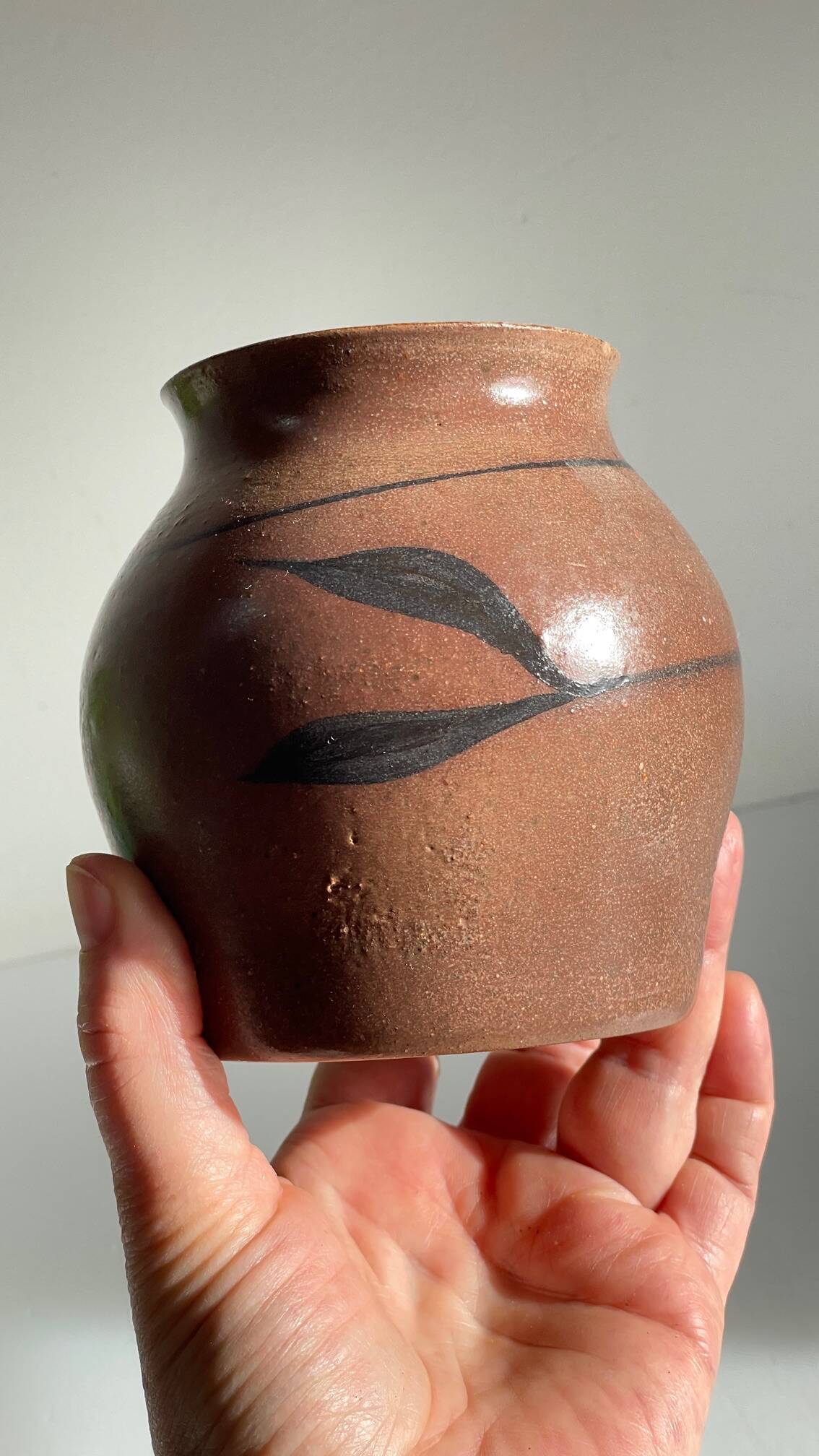 Vase artisanal signed stoneware vintage