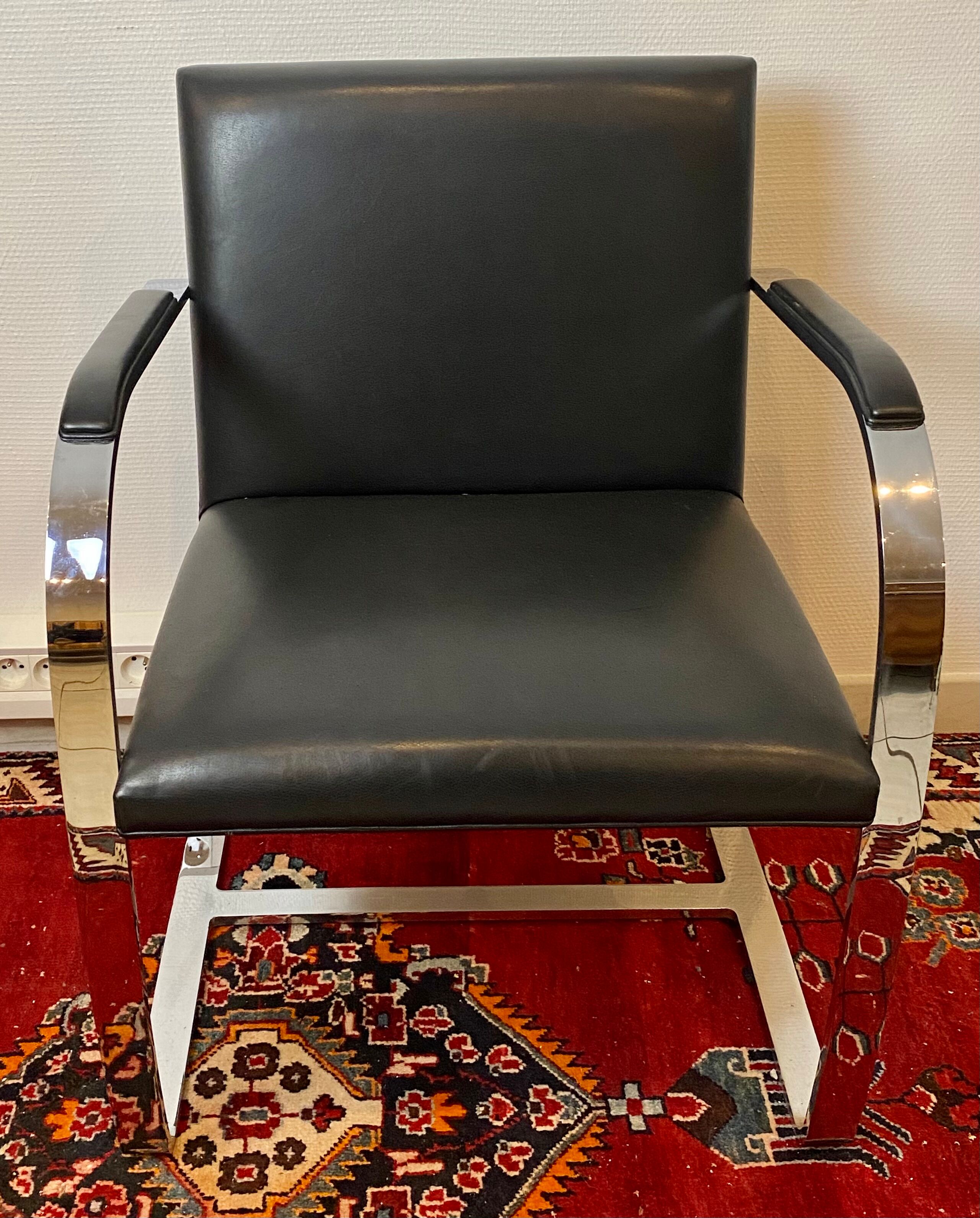 Paire de fauteuils Brno de Mies Van Der Rohe pour Knoll