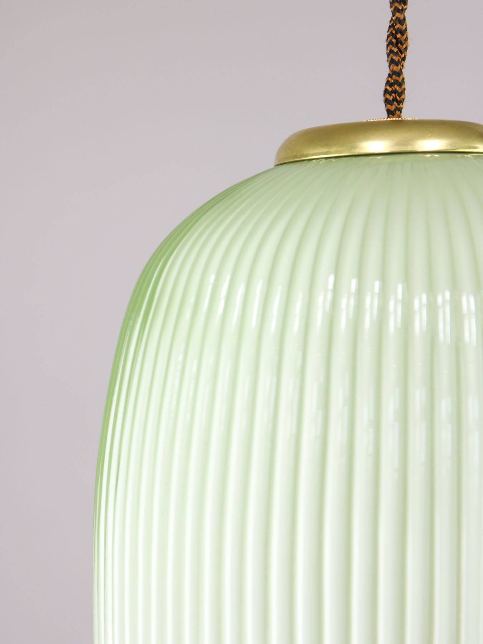 Lampe à suspension mid-century en laiton et verre, italie
