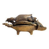 Bronze nesting pig ashtray set