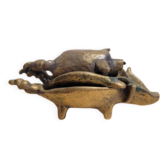 Set de cendriers cochons gigognes en bronze