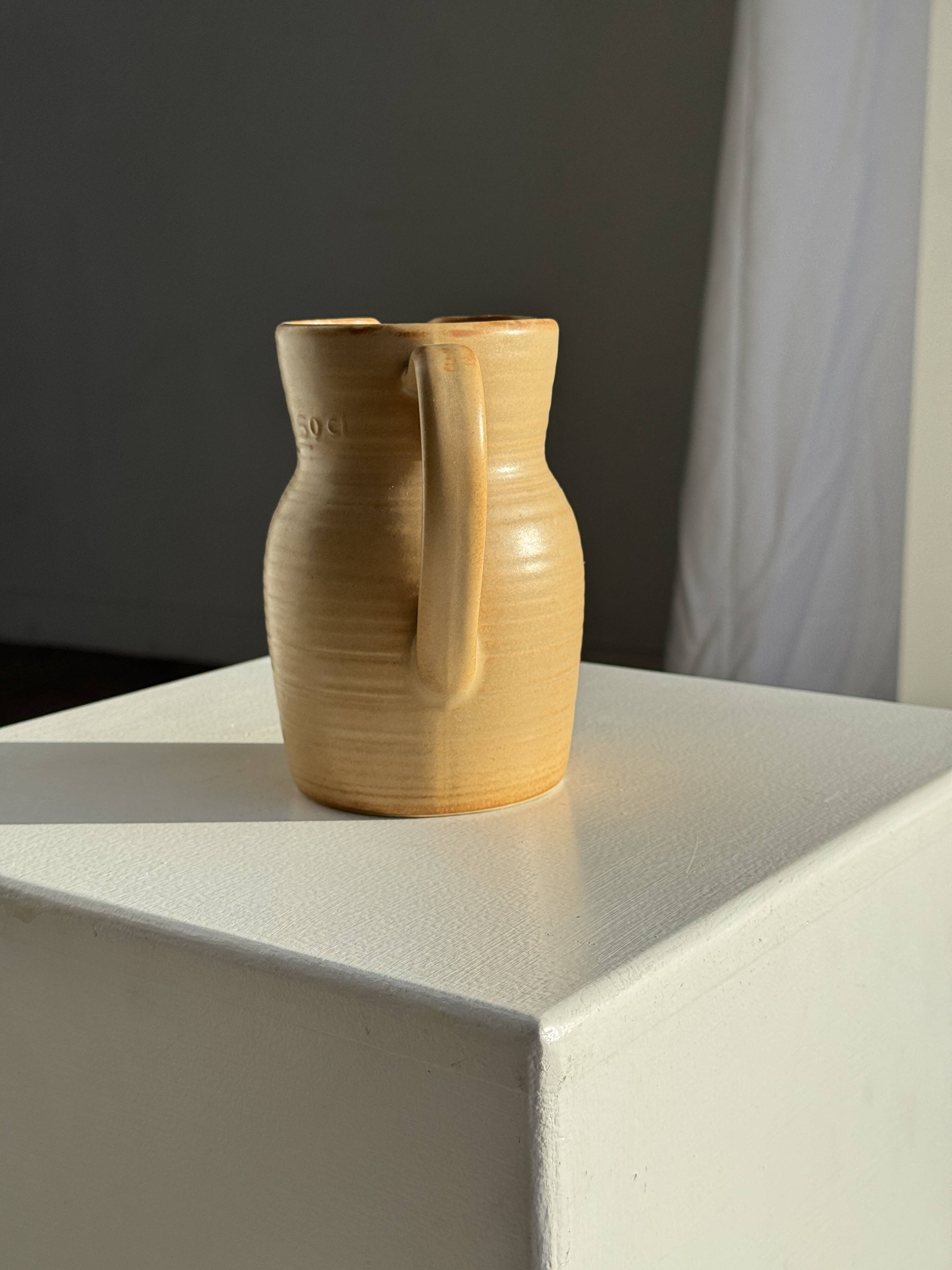 Small vintage jug engraved 50cl matte beige stoneware H14