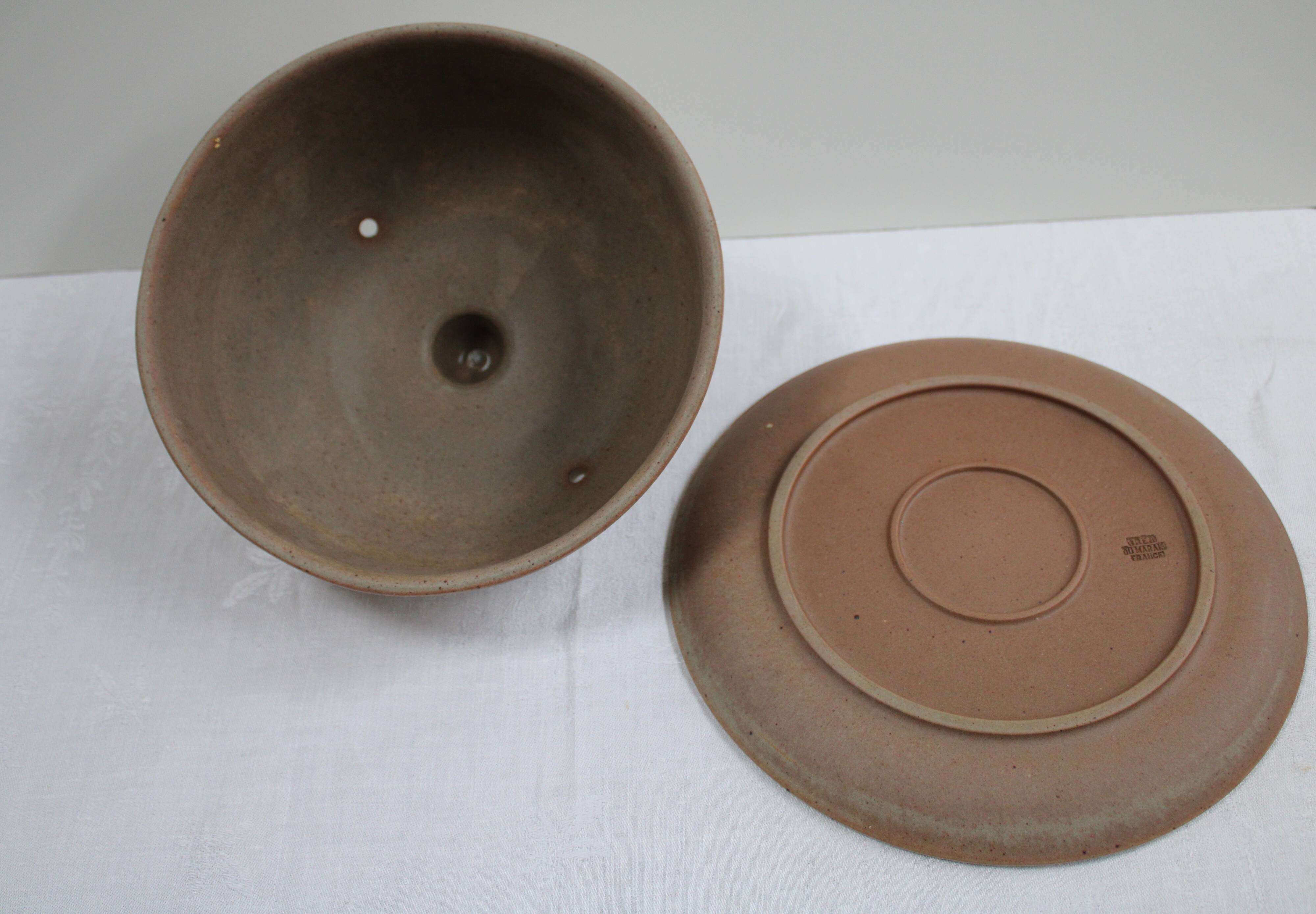 Marais sandstone cheese bell