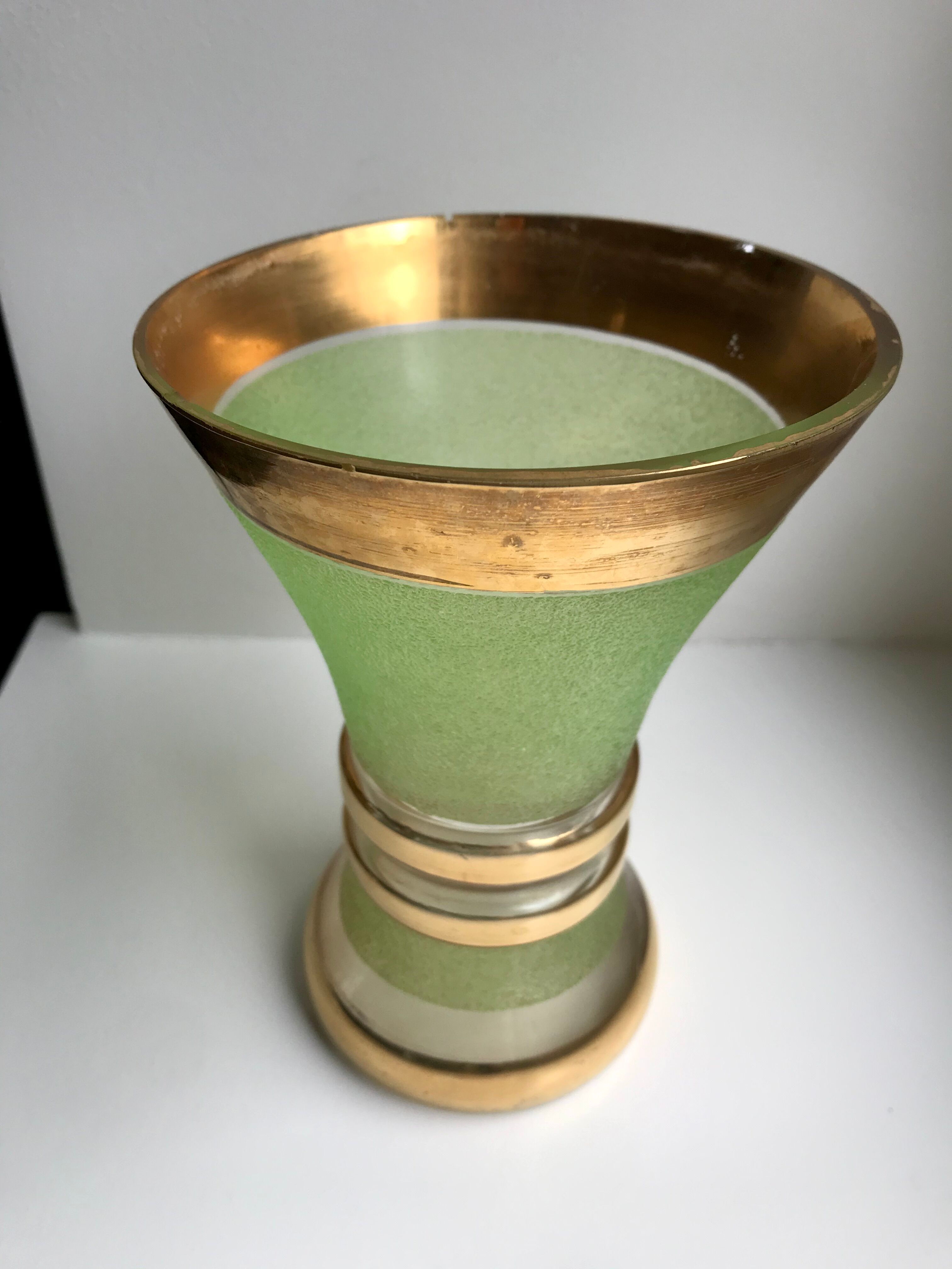 Green granita vase 60s