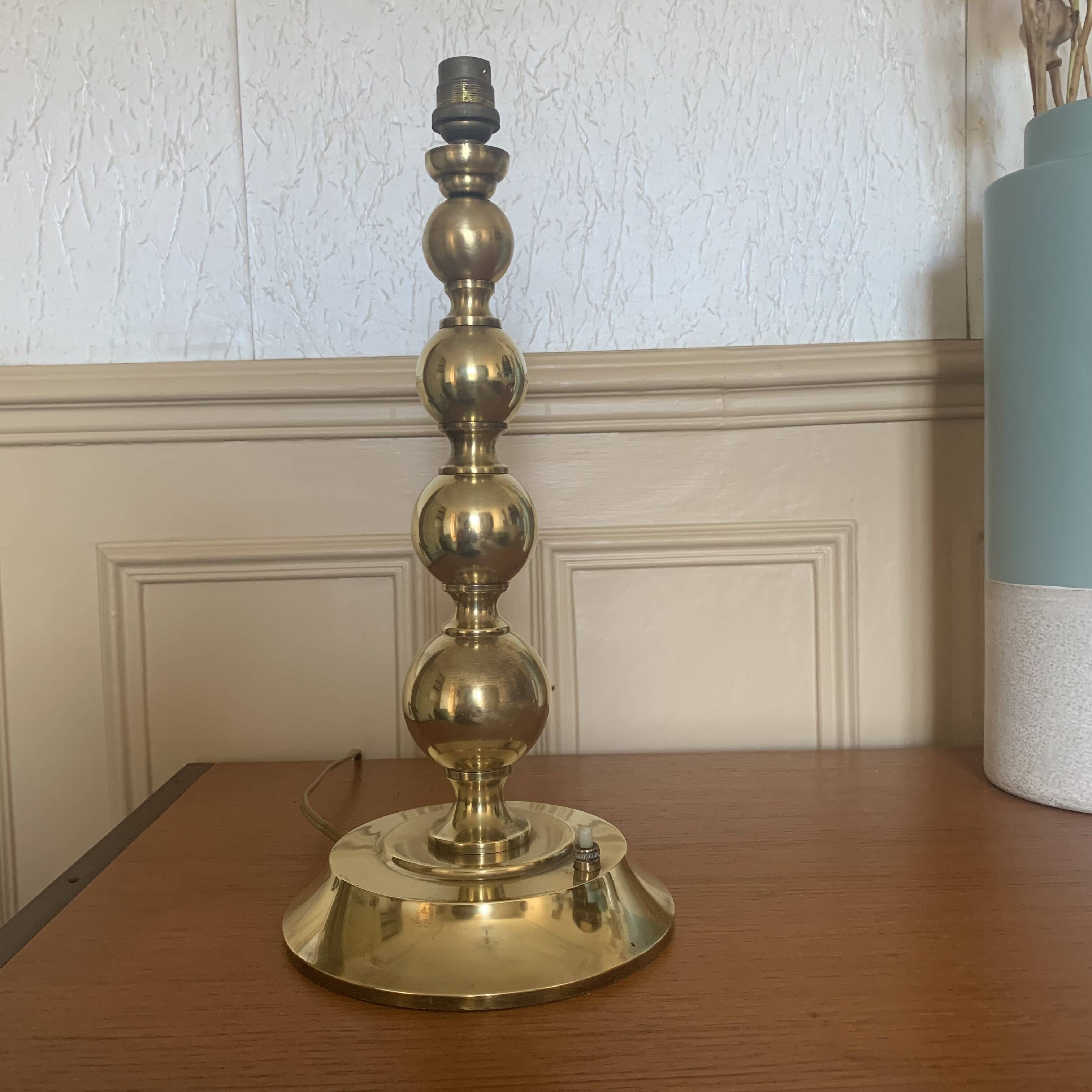 Brass ball lamp