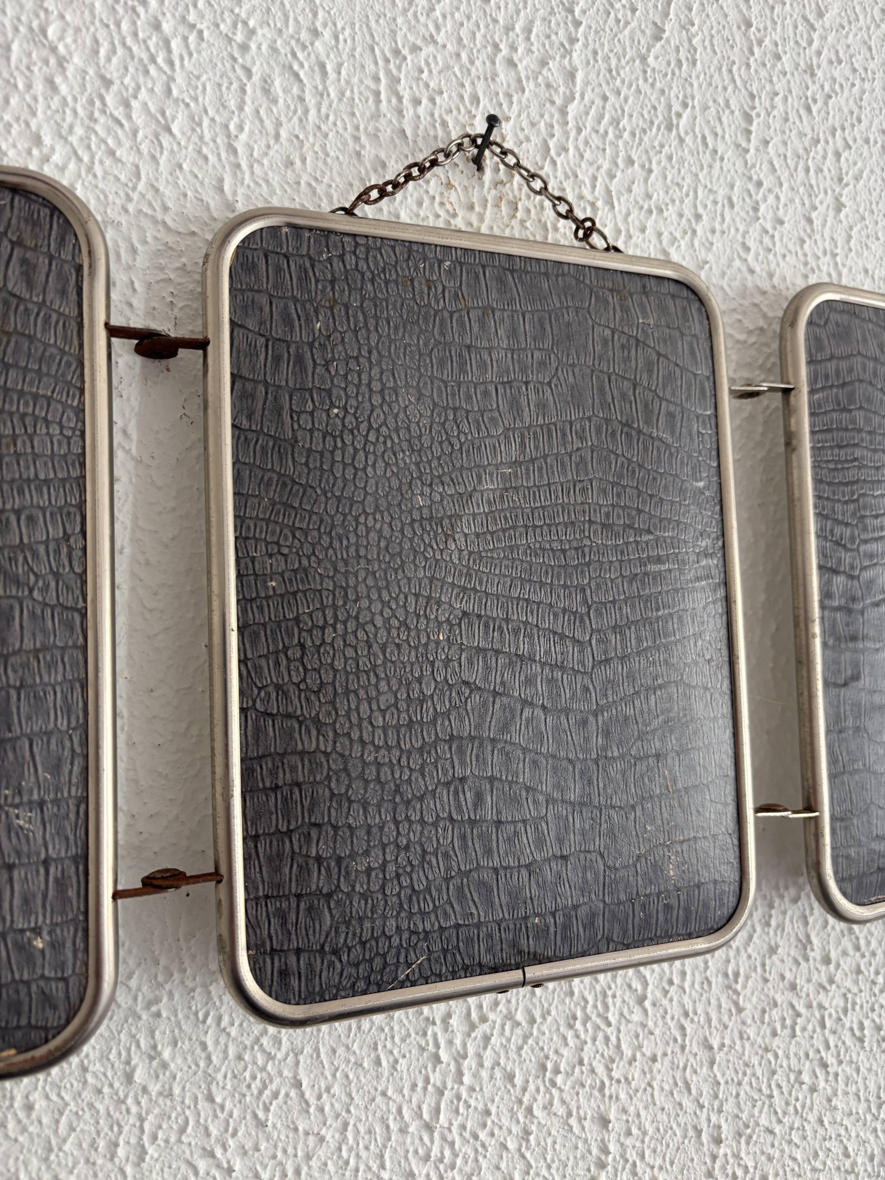 Vintage 1960s triptych mirror barber blue crocodile effect - 20 x