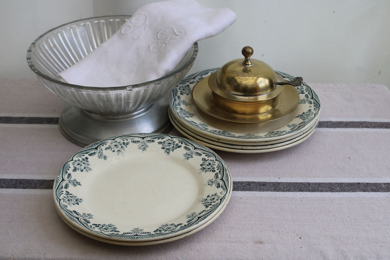 Set of 6 iron earth dessert plates