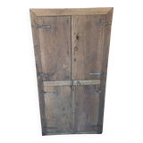 Armoire de montagne primitive