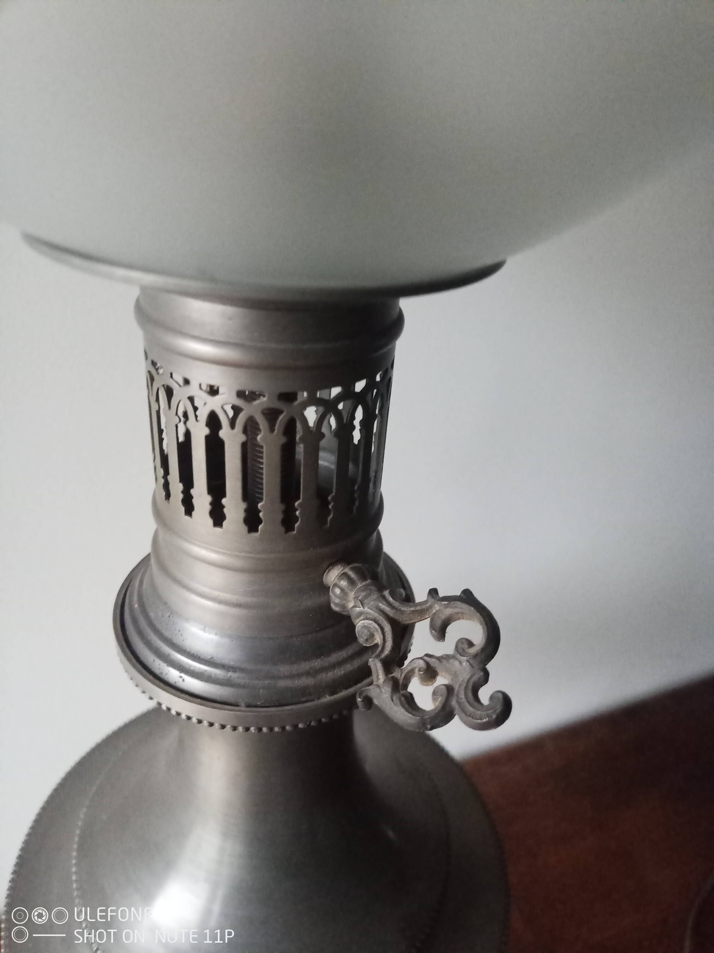 Tin lamp
