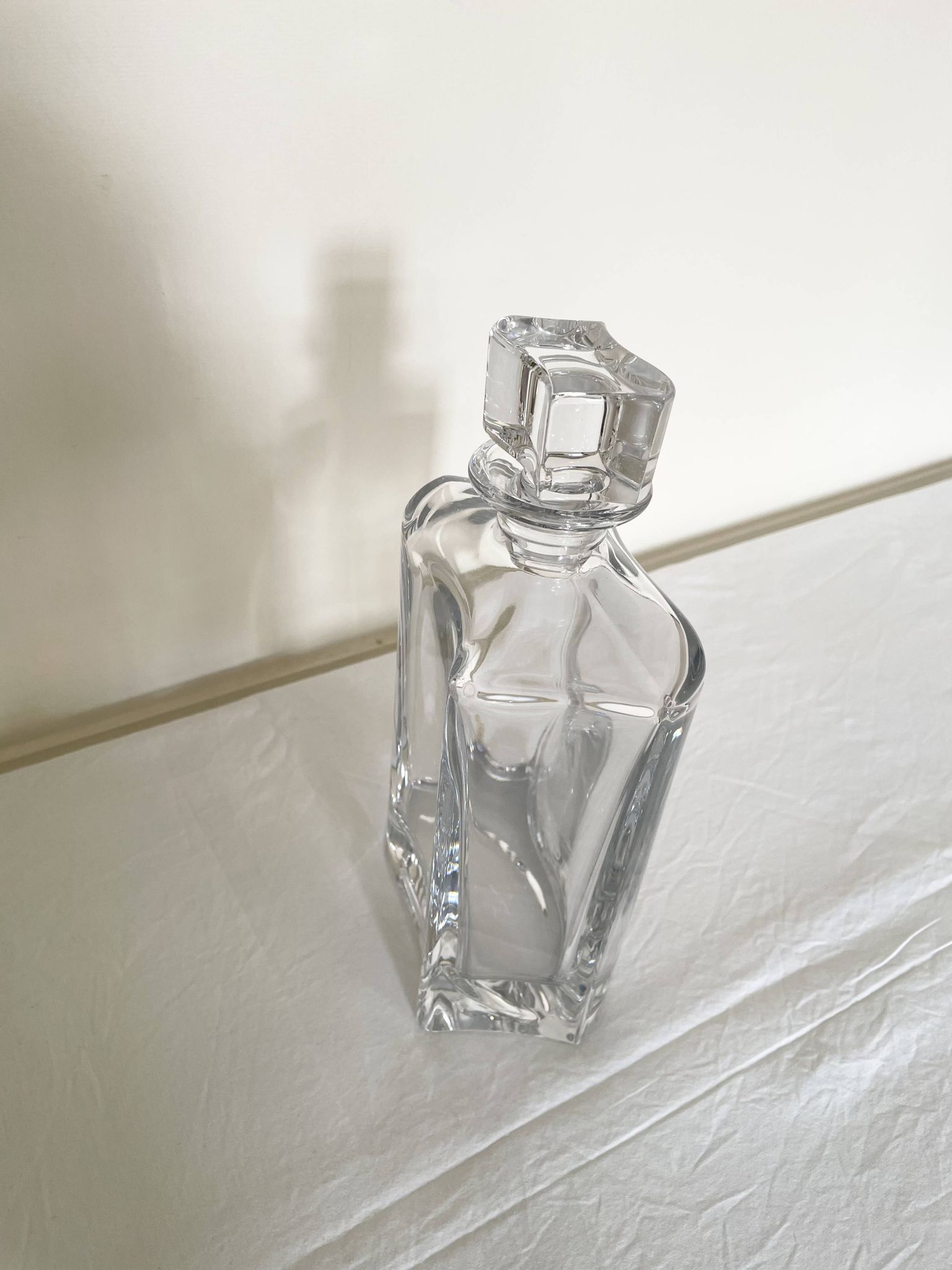 Carafe à whisky en cristal galbé