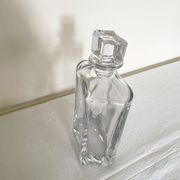 Carafe à whisky en cristal galbé
