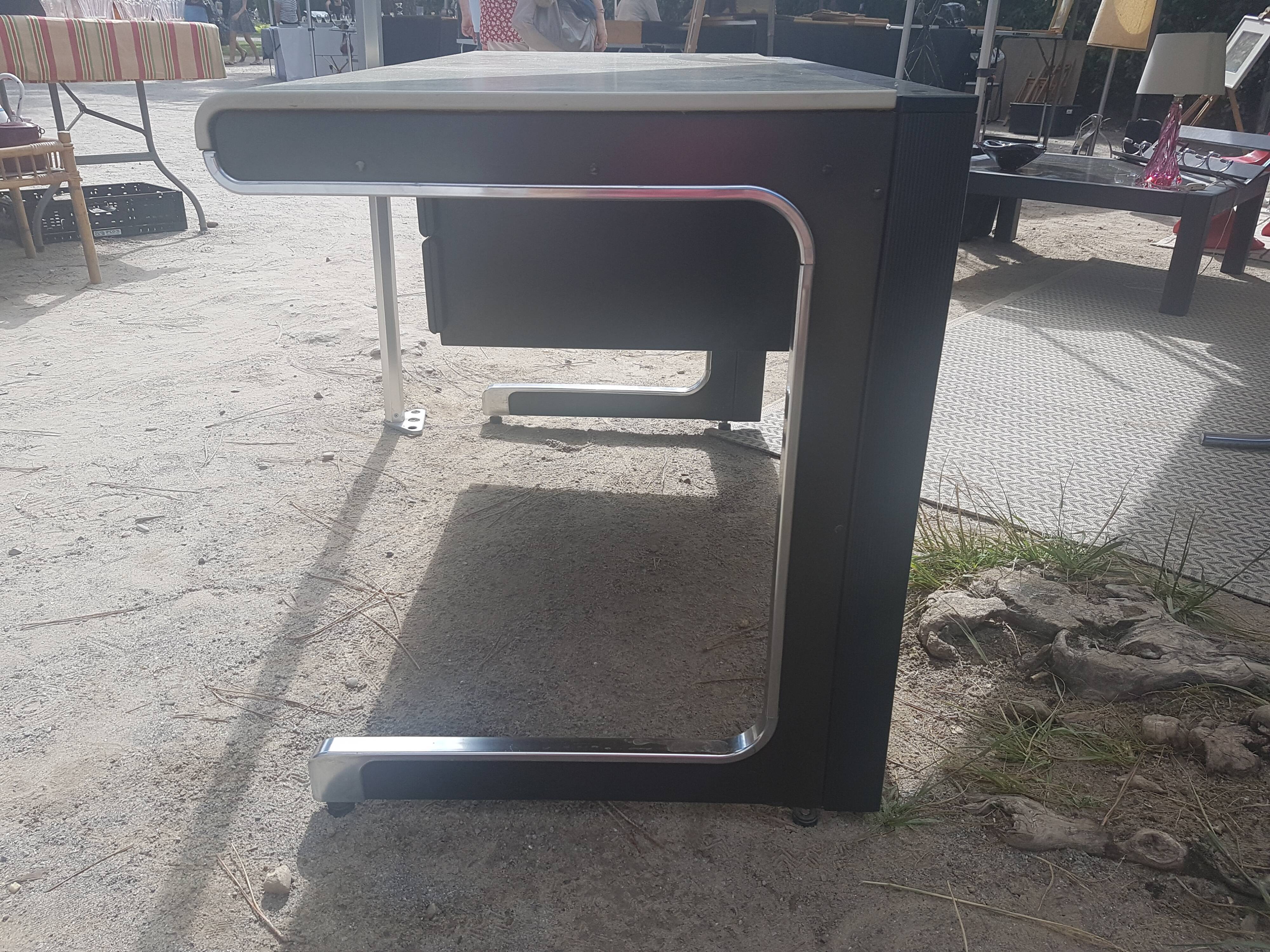 Desk 70s in metal and chrome