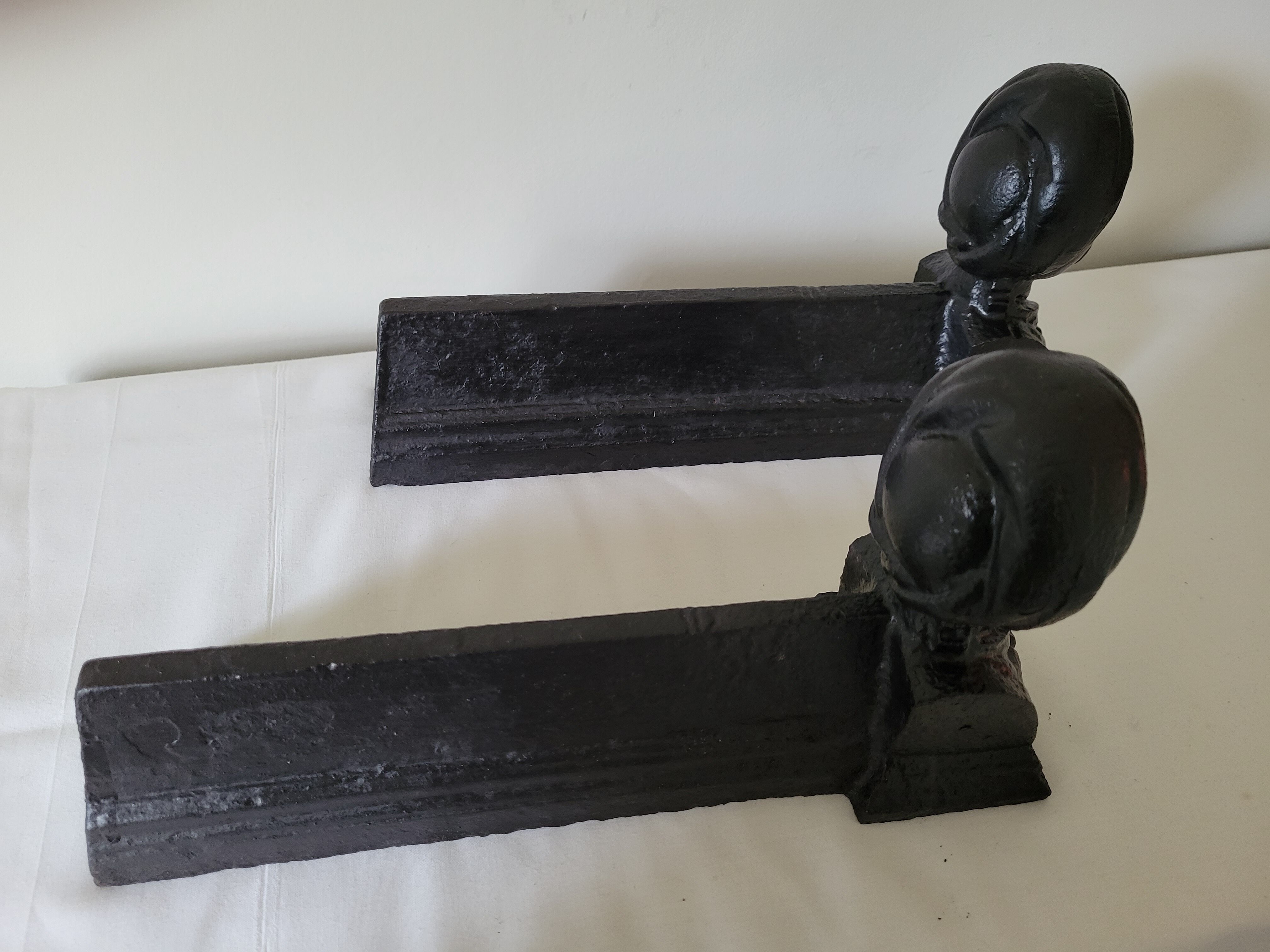 Pair of anthropomorphic cast iron chenets