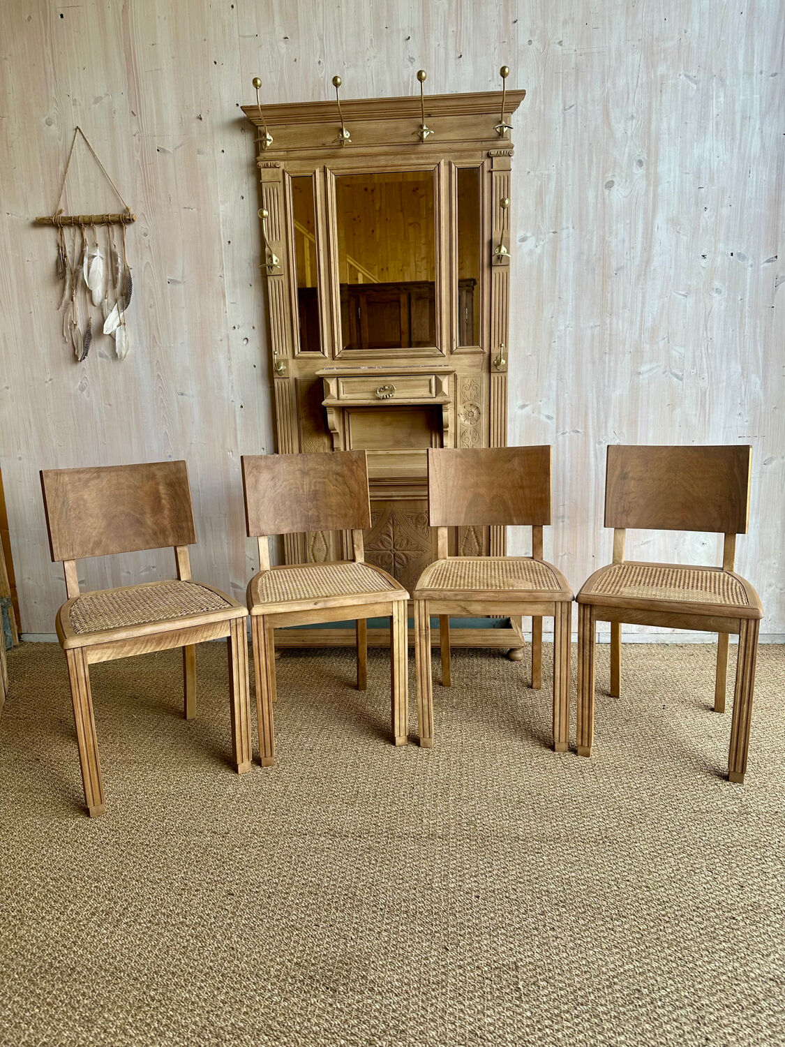 Set of 4 vintage chairs in light wood and cane – refurbished