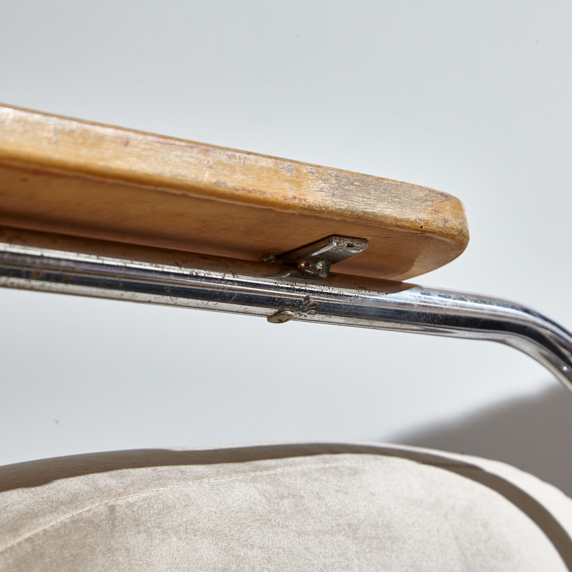 Tubular rocking chair