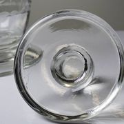 Small antique decanter in engraved Bohemian crystal, early 20th century.