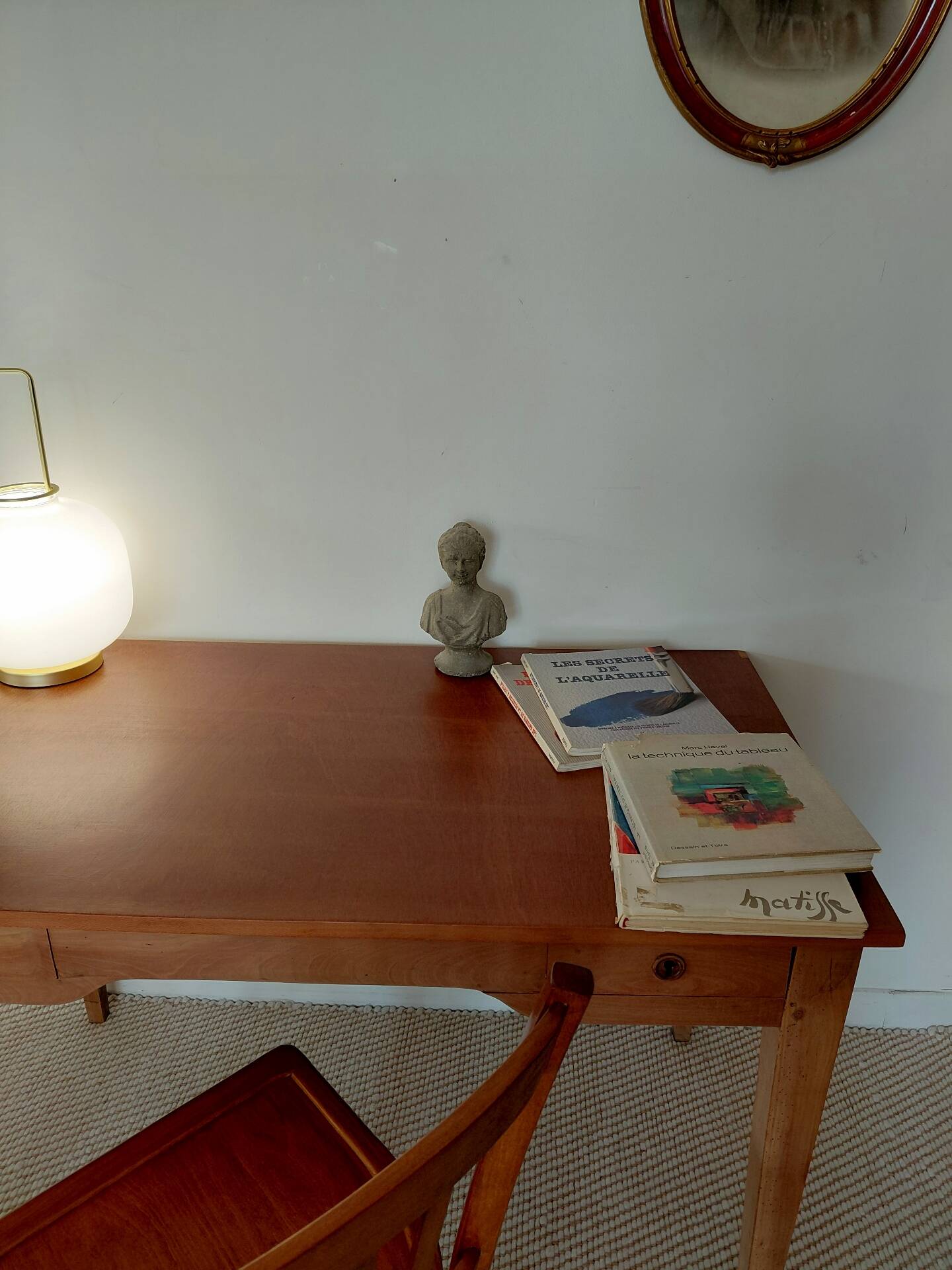 Bureau ancien à double tiroir, pieds gainés, XIXème