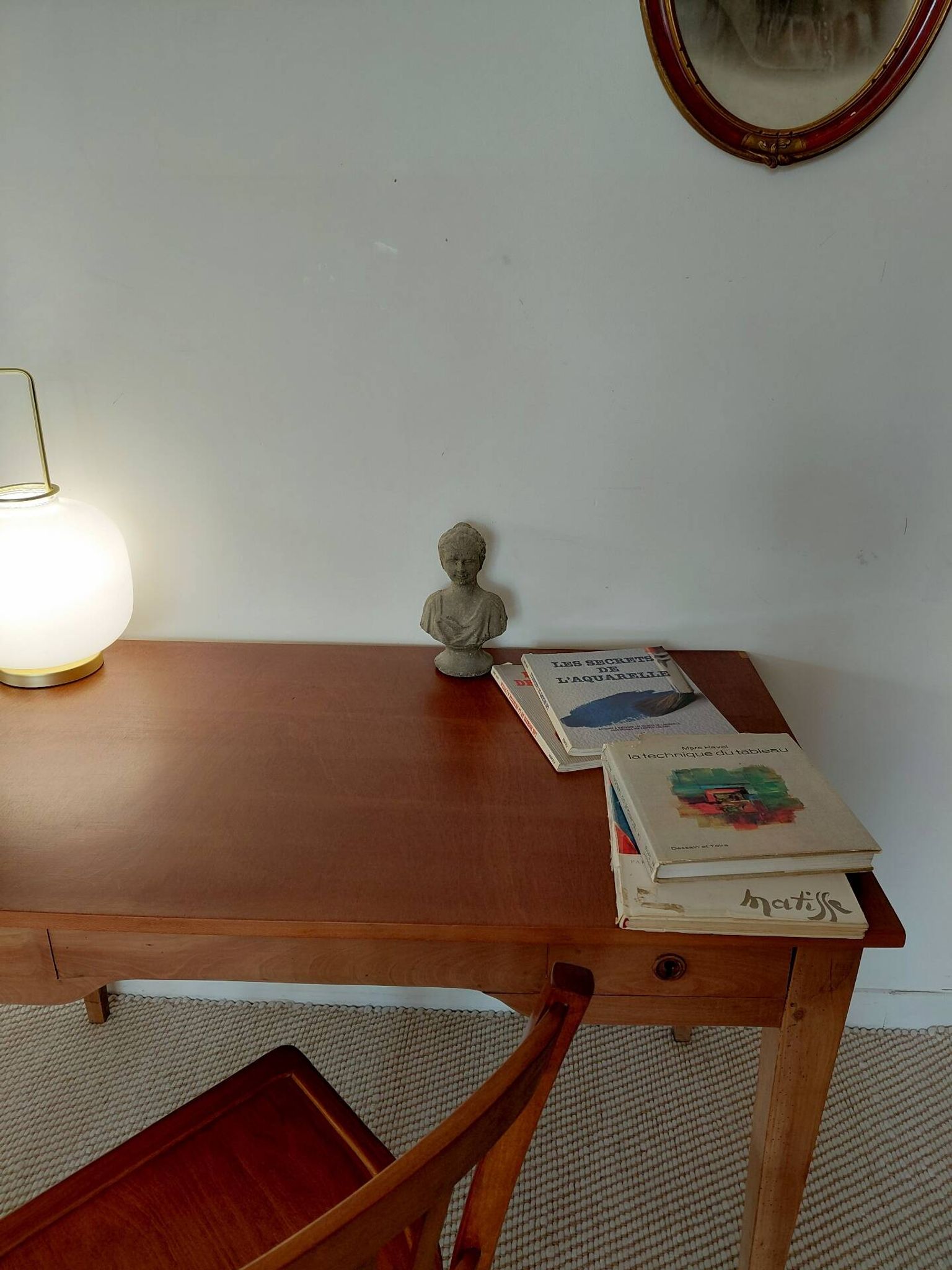 Bureau ancien à double tiroir, pieds gainés, XIXème