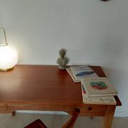 Bureau ancien à double tiroir, pieds gainés, XIXème