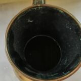 Cruche antique en cuivre rouge