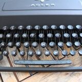 Machine à écrire ancienne adler année 30-40
