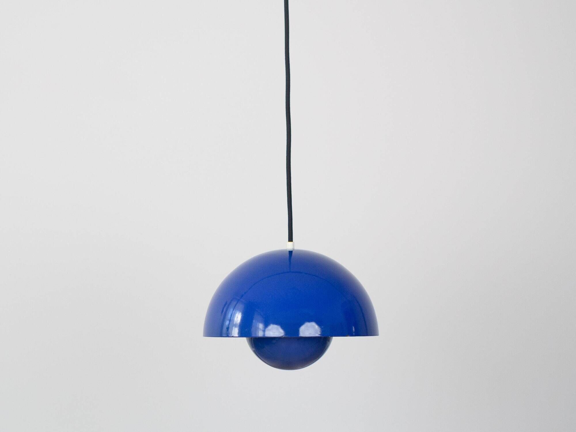 Pair of 2 Danish pendant lamps Flowerpots by Verner Panton, Louis Poulsen