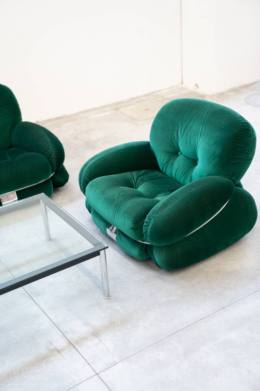 Living room, 2 armchairs and 3-seater sofa, OKAY model, Adriano Piazzesi, 1970