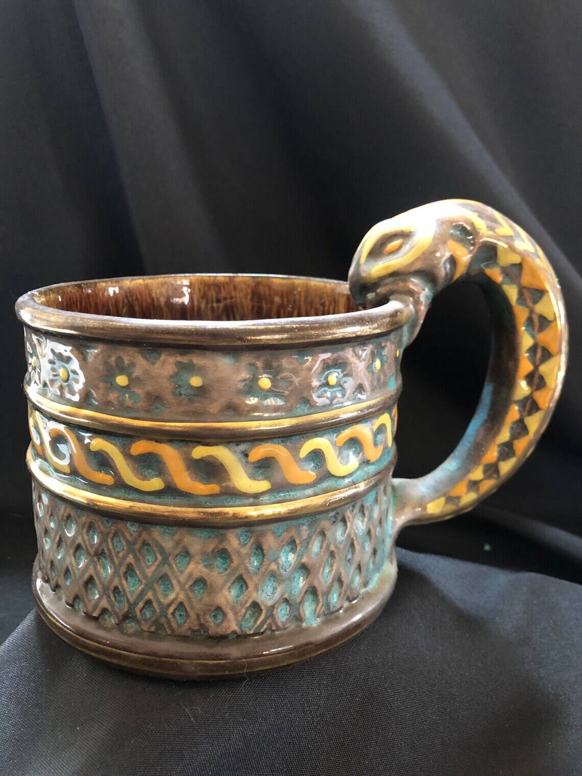 Roy Gralon pitcher by René Quillivic (1879-1969) Henriot Quimper earthenware work from the 60s