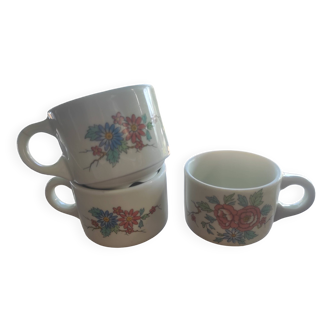 Set of 3 vintage Pillivuyt cups with floral pattern