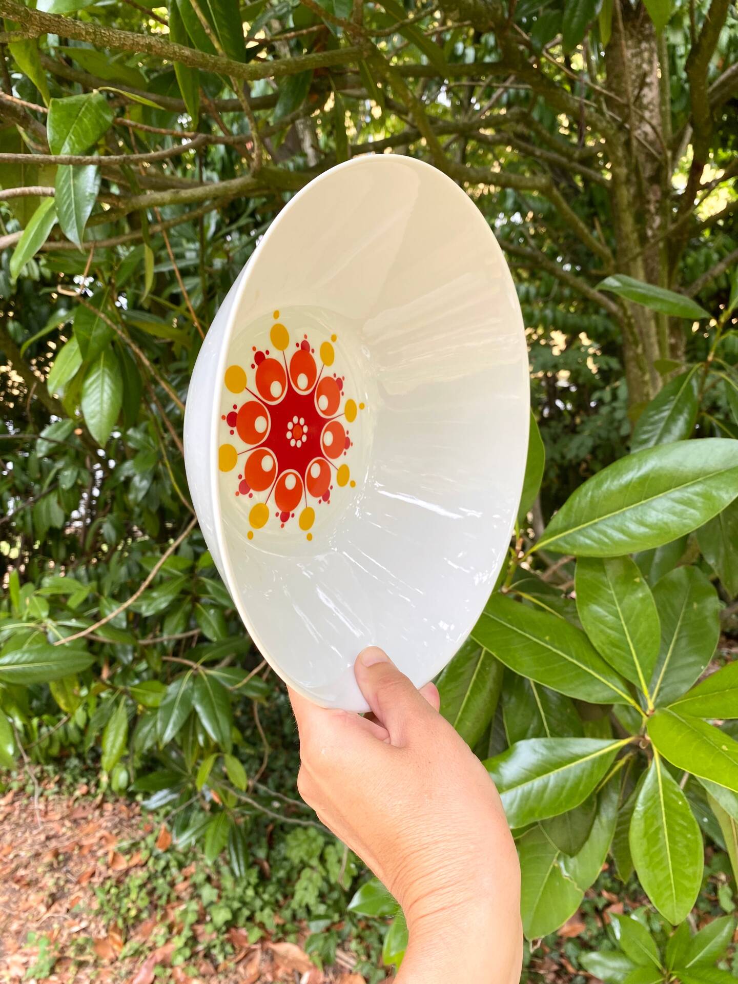 Winterling Schwarzenbach salad bowl, pop sun decor