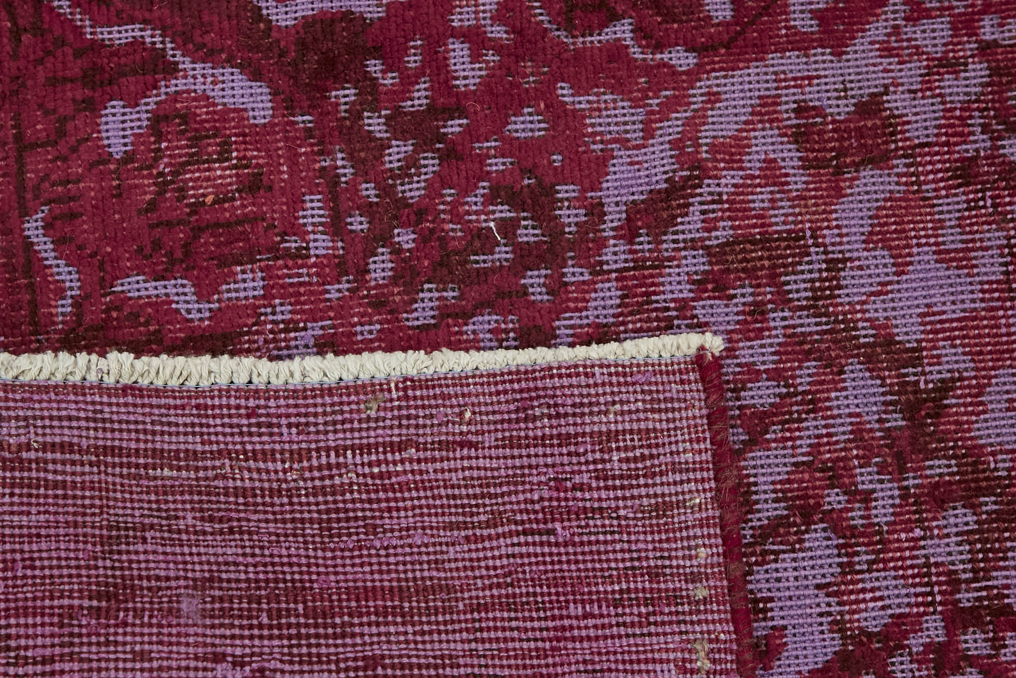 Hand-knotted anatolian one of a kind 1970s 185 cm x 287 cm red wool carpet