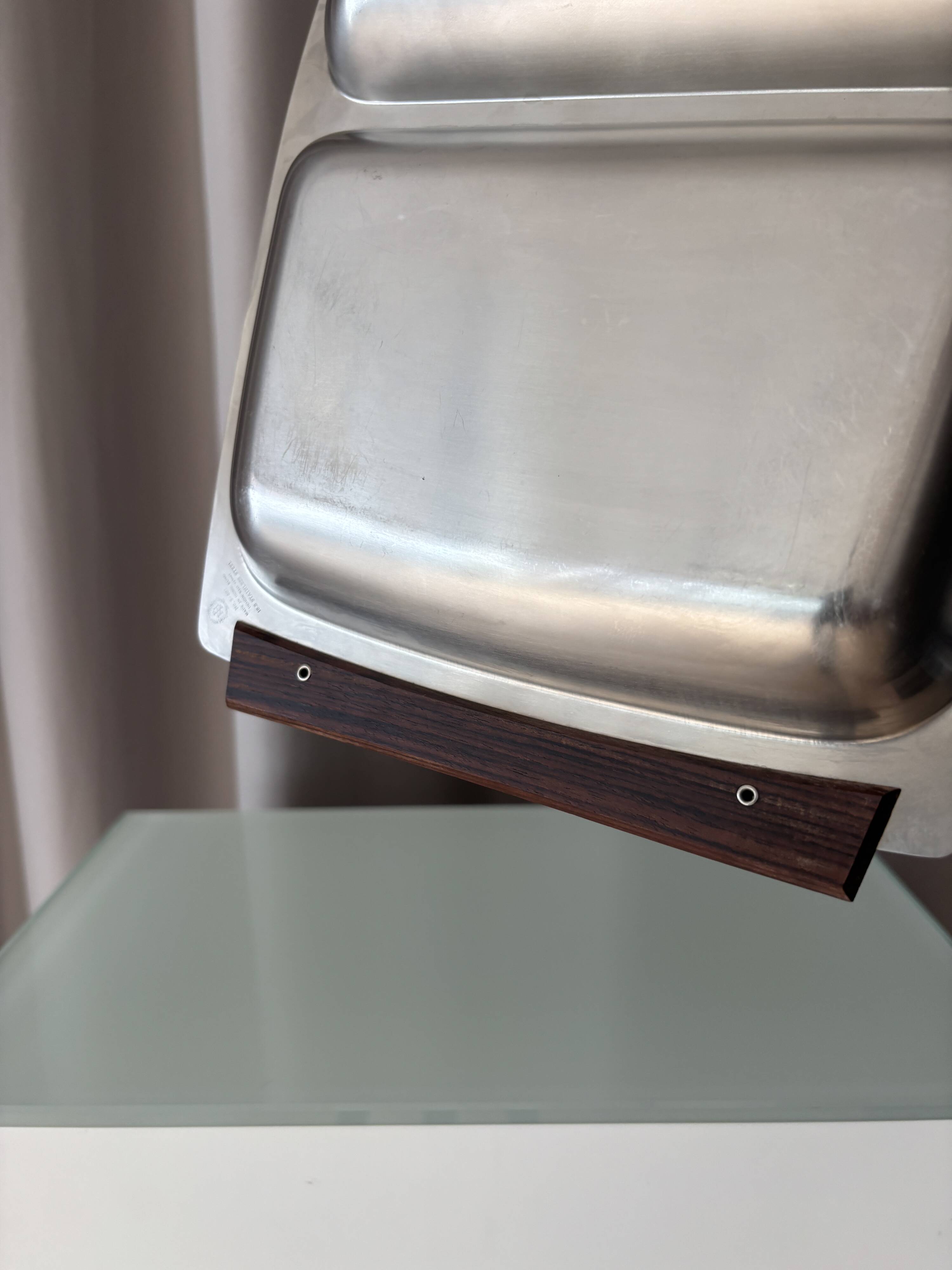 Plateau de service divisé en acier inoxydable vintage avec poignées en bois de rose | Hong K