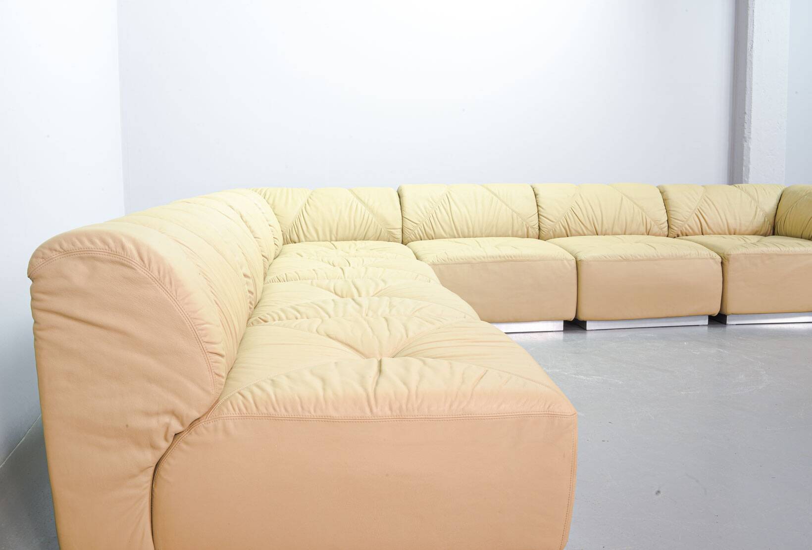Distinctive Walter Knoll Modular Sofa 'Domaine' by Bernd Münzebrock, 1970s