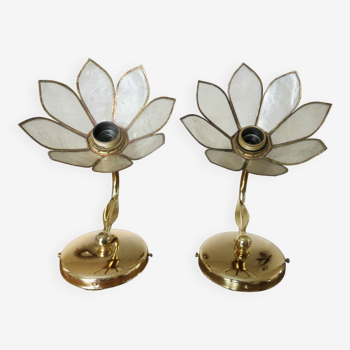 Pair of flower wall lamps in mother-of-pearl and brass 1970