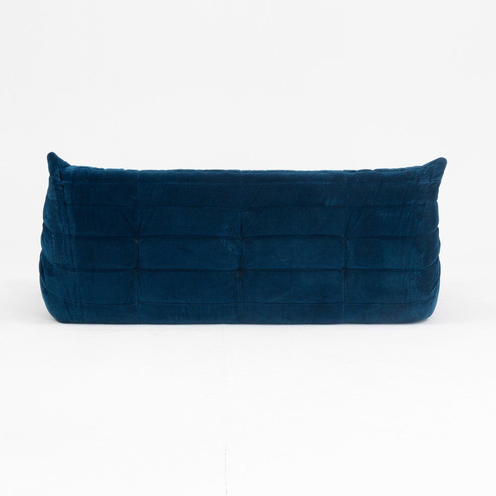 Canapé trois places Togo en tissu bleu foncé par Michel Ducaroy pour Ligne Roset